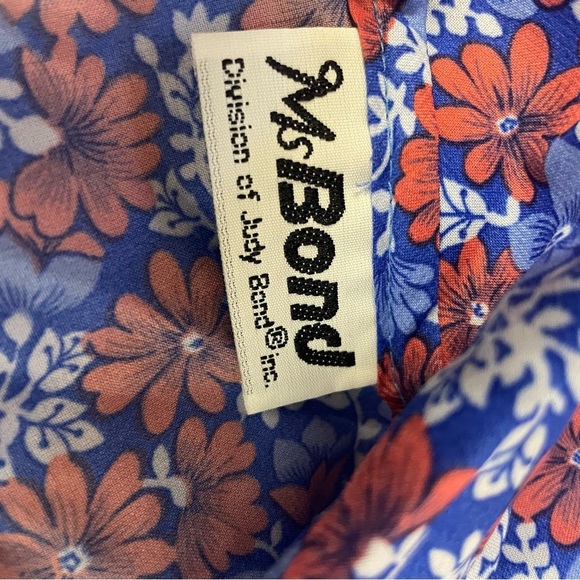 Vintage Ms Bond blue red floral blouse ties at neck women’s XL button up - Picture 8 of 8